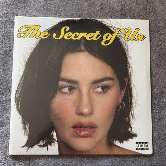 SIGNED Gracie Abrams Yellow Vinyl Sealed The Secret of Us New - Picture 1 of 5